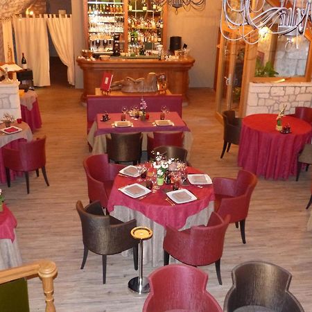 Logis Hotel Le Relais Louis XI Мён-сюр-Луар Экстерьер фото