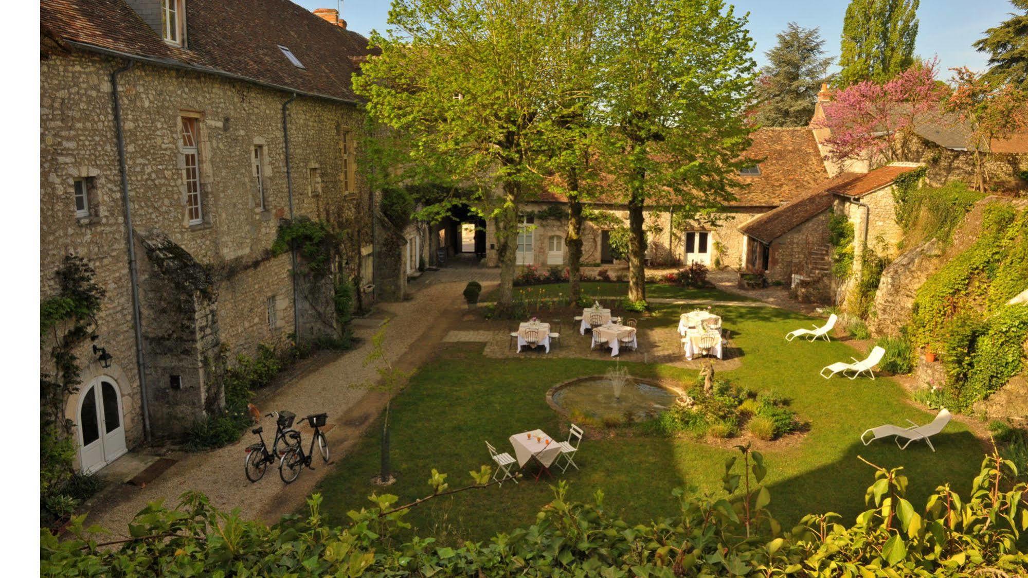 Logis Hotel Le Relais Louis XI Мён-сюр-Луар Экстерьер фото